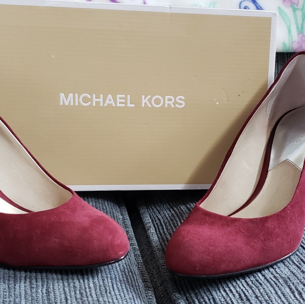 Michael Kors flex pump 7.5 Merlot suede